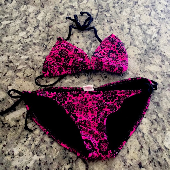 Xhilaration Other - XHIlARATION Pink and Black Floral Bikini M
